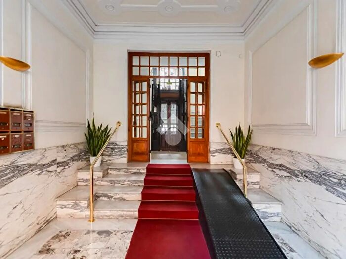 Appartamento quadrilocale in vendita in Via Fidenza, Roma