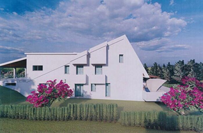 Casa quadrilocale in vendita in Coriano