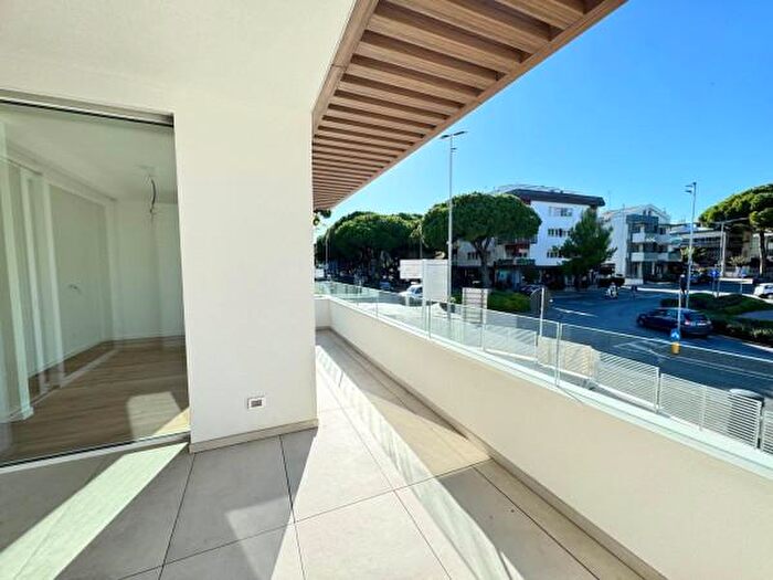 Appartamento trilocale in vendita in Viale Castrocaro, Riccione