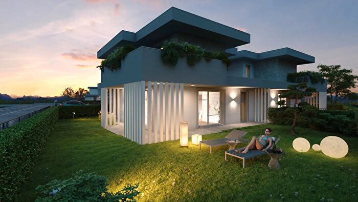 Casa quadrilocale in vendita in Via Brembate, Osio Sotto