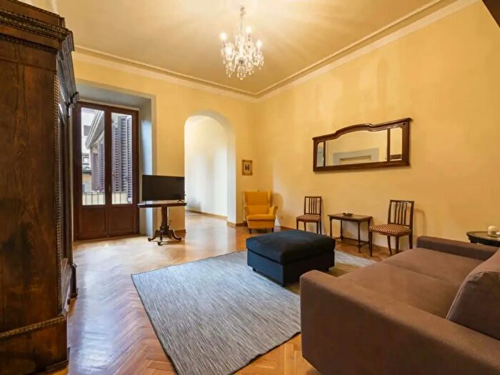 Appartamento in affitto in Via dell' Oriuolo, Firenze