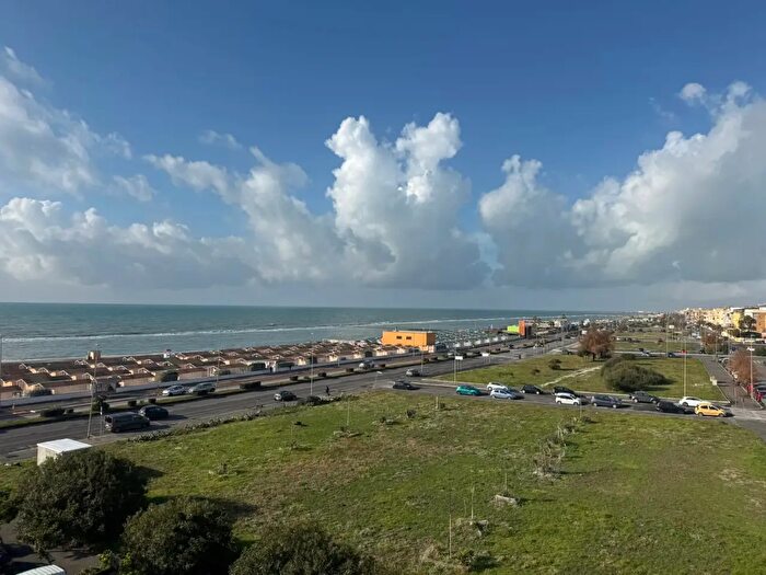 Appartamento con 5 locali in vendita in Via dei Timoni, Roma