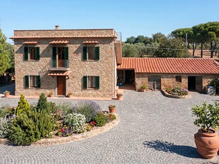 Casa con 6 locali in vendita in Via Formellese Sud, Formello