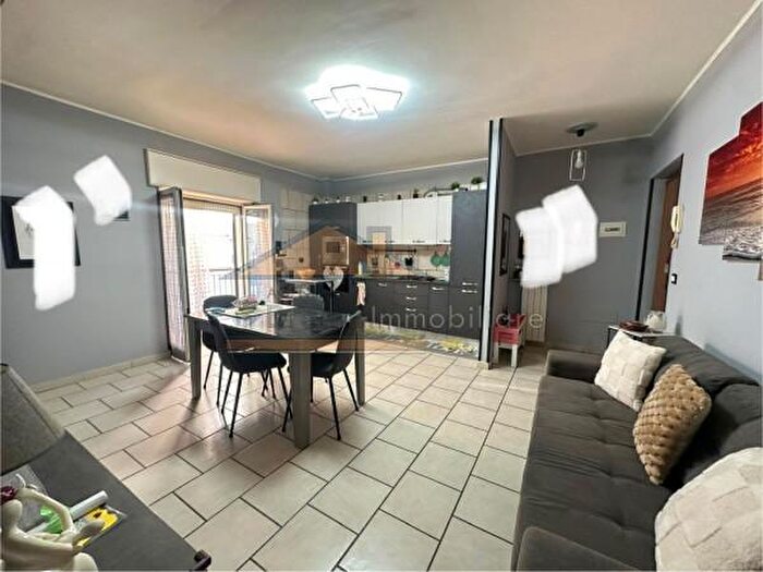 Appartamento trilocale in vendita in Via Madonna delle Grazie, Melito Di Napoli