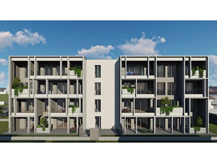 Appartamento trilocale in vendita in Treviglio