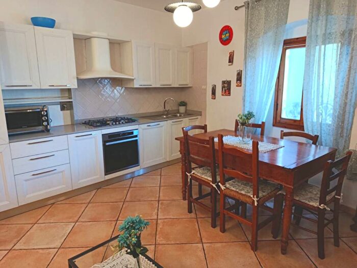 Appartamento quadrilocale in affitto in via vittorio veneto, Centro, Rignano sullArno