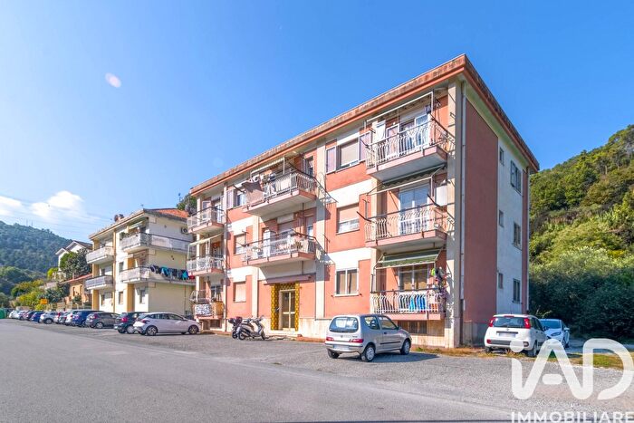 Appartamento trilocale in vendita in Via Dodino, Quiliano