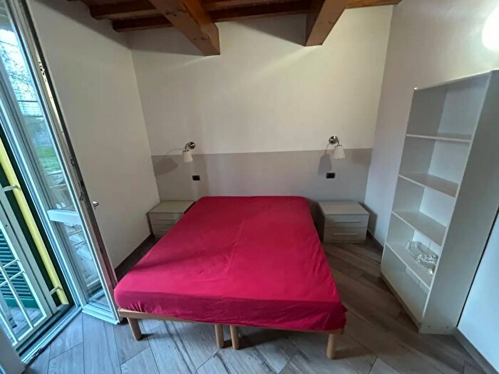 Appartamento con 8 locali in affitto in Via Luigi Bianchi, Pisa