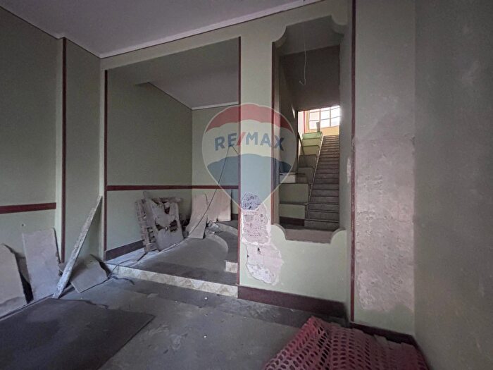 Appartamento con 6 locali in vendita in Corso Gelone, Siracusa