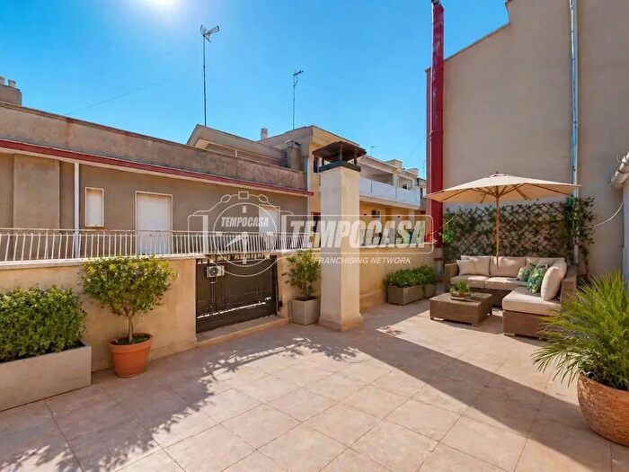 Casa trilocale in vendita in Via Japigia, Conversano