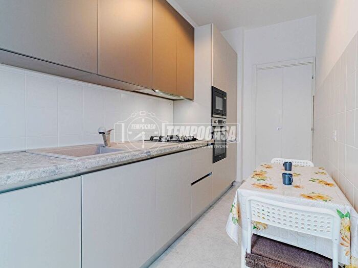 Appartamento bilocale in affitto in Via Lattanzio, Lodi Brenta, Milano