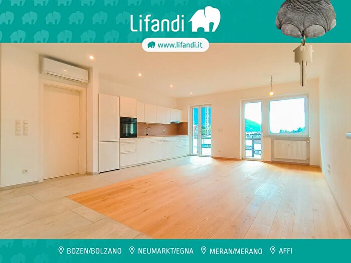 Appartamento trilocale in vendita in EnricoTotiStraße Via Enrico Toti, Merano