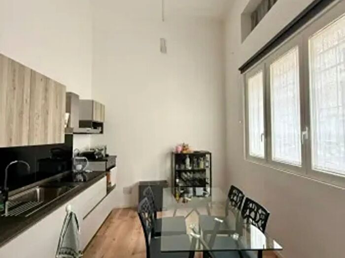 Appartamento bilocale in vendita in Via Oglio, Milano