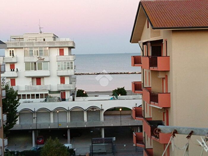Appartamento quadrilocale in vendita in Viale Lodovico Ariosto, Ravenna