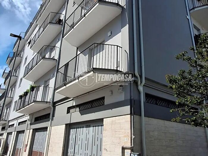 Appartamento trilocale in vendita in Via Castelfidardo, Civitanova Marche