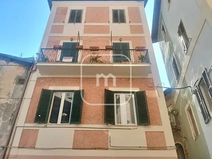 Appartamento trilocale in vendita in Vicolo Ascenzi, Genazzano