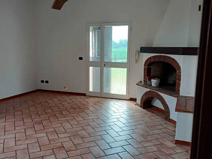 Casa con 5 locali in affitto in Via Giovannini, Baricella