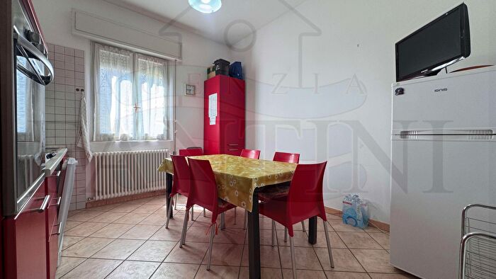 Appartamento con 5 locali in vendita in Cervia