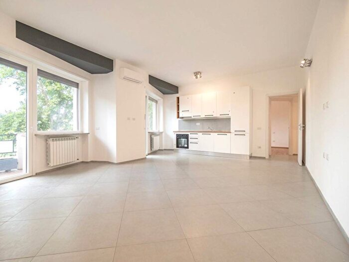Appartamento trilocale in affitto in Lungotevere Grande Ammiraglio Thaon di Revel, Flaminio, Roma