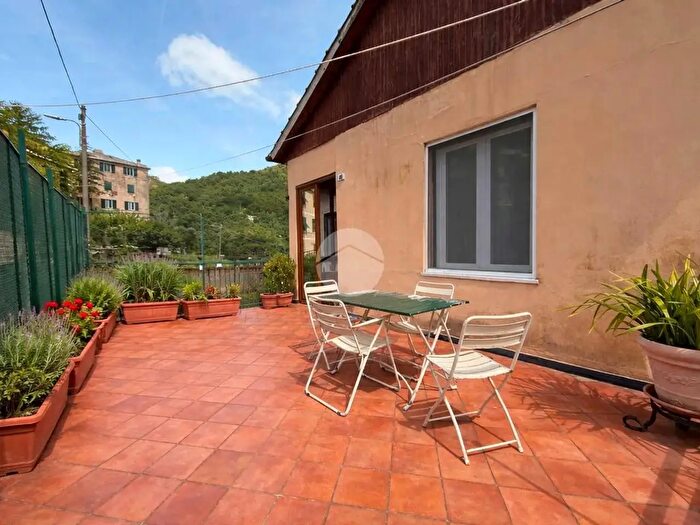 Casa quadrilocale in vendita in Via delle Terre Rosse, Genova