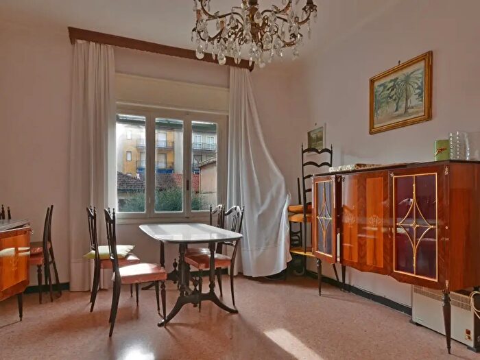Appartamento con 6 locali in vendita in Via Aurelia, San Bartolomeo Al Mare