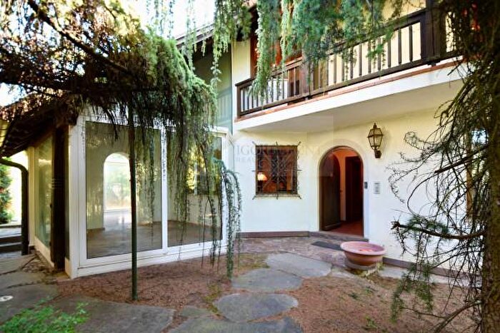 Casa con 5 locali in vendita in Via della Madonna, Egna