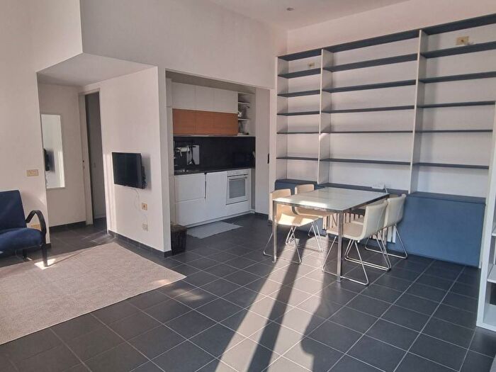 Appartamento monolocale in affitto in Via Orti, Quadronno Crocetta, Milano