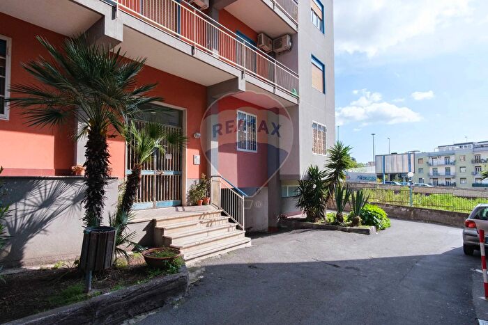 Appartamento con 6 locali in vendita in Via Fasano, Gravina Di Catania