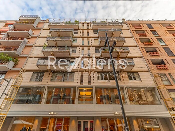 Appartamento con 5 locali in vendita in Via Sparano, Bari