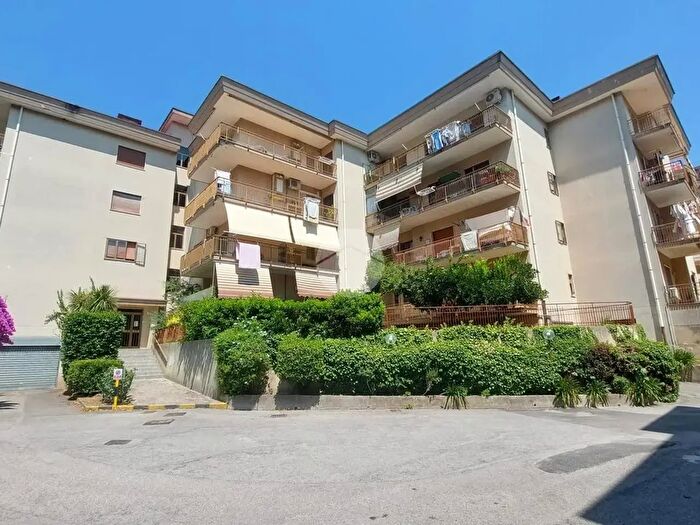 Appartamento con 5 locali in vendita in Via Vittorio Emanuele, Pellezzano
