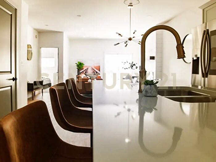 Casa con 15 locali in vendita in Via Cassia, Roma