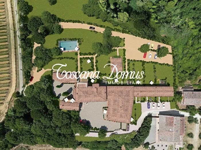 Casa quadrilocale in vendita in Pieve a Bozzone Si, Siena