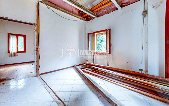 Casa quadrilocale in vendita in Monte San Pietro