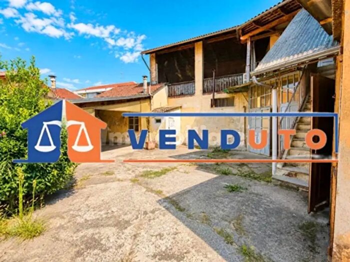 Casa con 6 locali in vendita in Via Paolo Thaon De Revel, Vercelli