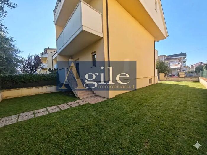 Casa con 10 locali in vendita in Via Garibaldi, SantEgidio Alla Vibrata