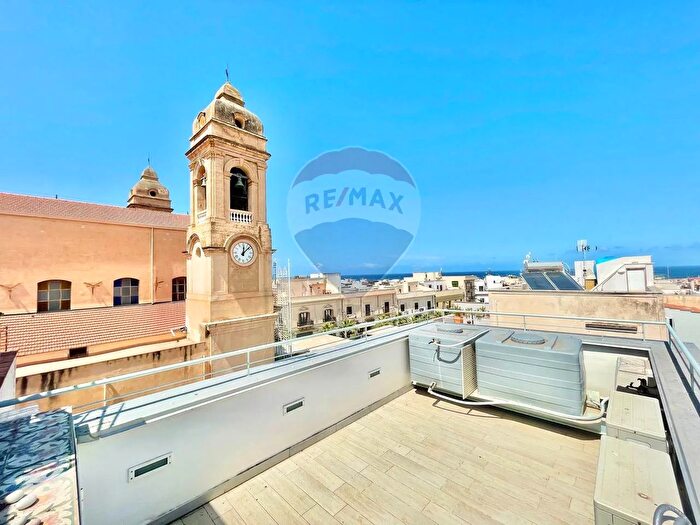 Casa trilocale in vendita in Via Francesco Paolo Perez, Terrasini