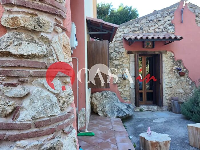 Casa quadrilocale in vendita in Cda Astasi, Sant'Agata Di Militello