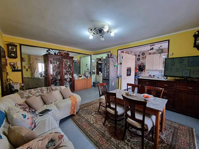 Appartamento trilocale in vendita in Via Roma Albano Laziale, Albano Laziale