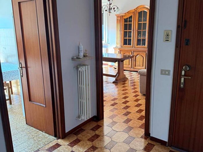 Appartamento con 5 locali in affitto in strada Manara, Manara Cavagnari, Parma