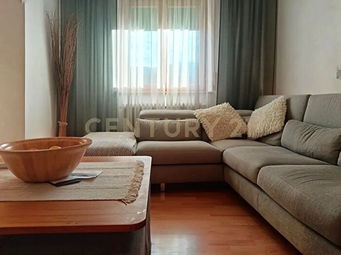 Appartamento con 6 locali in vendita in Via XXV Aprile, Abbadia San Salvatore