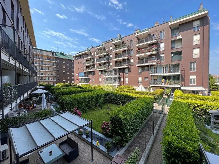 Appartamento trilocale in affitto in Via Oriana Fallaci, Peschiera Borromeo