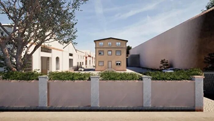 Appartamento trilocale in vendita in Via Enrico Cosenz, Milano