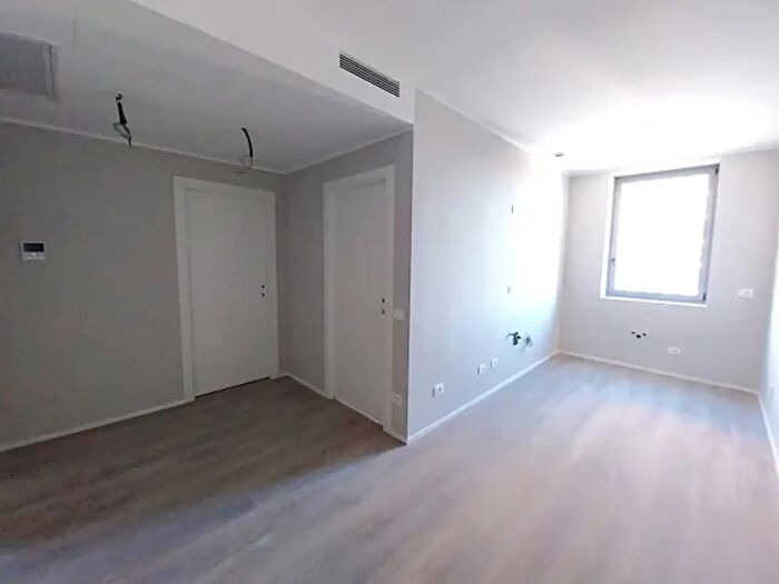 Appartamento bilocale in vendita in Via Muzio Attendolo Detto Sforza, Milano