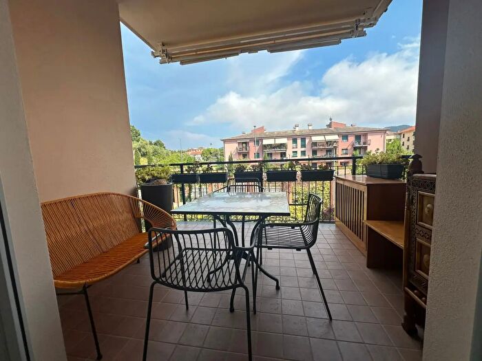 Appartamento con 7 locali in vendita in Via Privata Emilia, Sestri Levante