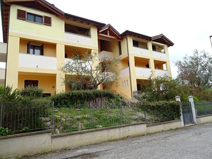 Appartamento quadrilocale in affitto in Via Martiri della Libertà, Centro, Fabriano