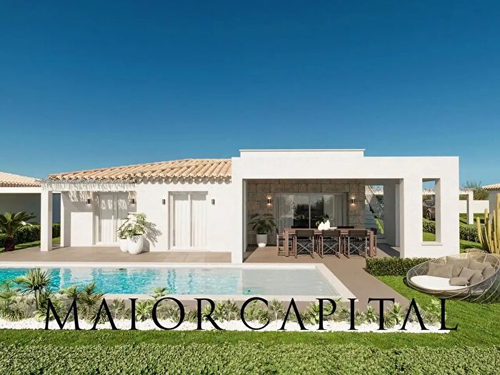 Casa quadrilocale in vendita in Budoni