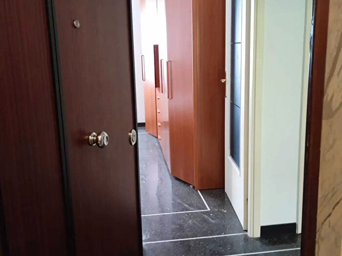 Appartamento quadrilocale in vendita in Via Pierino Negrotto Cambiaso b, Genova