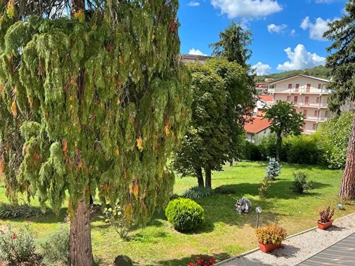 Casa con 8 locali in vendita in Via Armando Diaz, Fiuggi