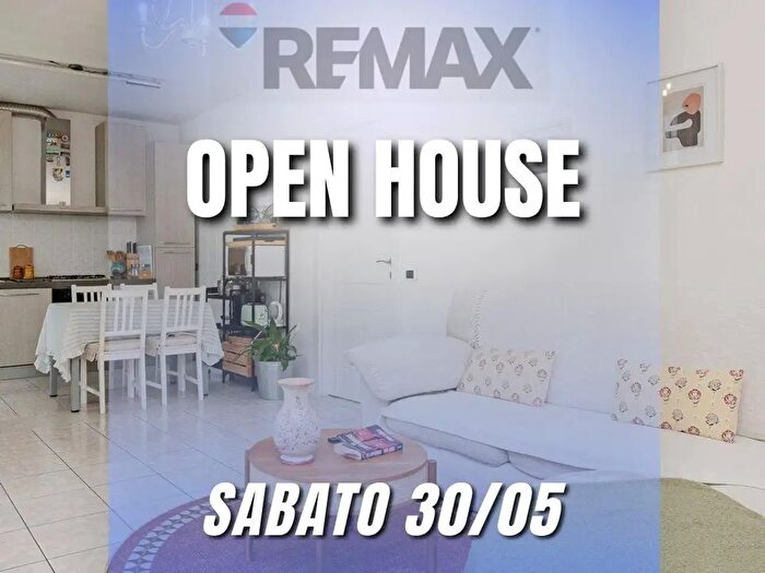 Appartamento trilocale in vendita in Via Giuglielmo Oberdan, Limbiate