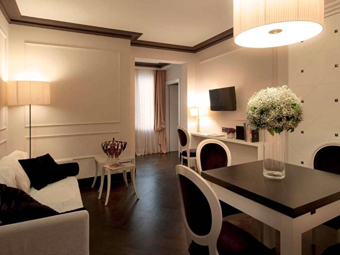 Appartamento bilocale in affitto in Via dei Brunelleschi, Piazza della Repubblica, Firenze